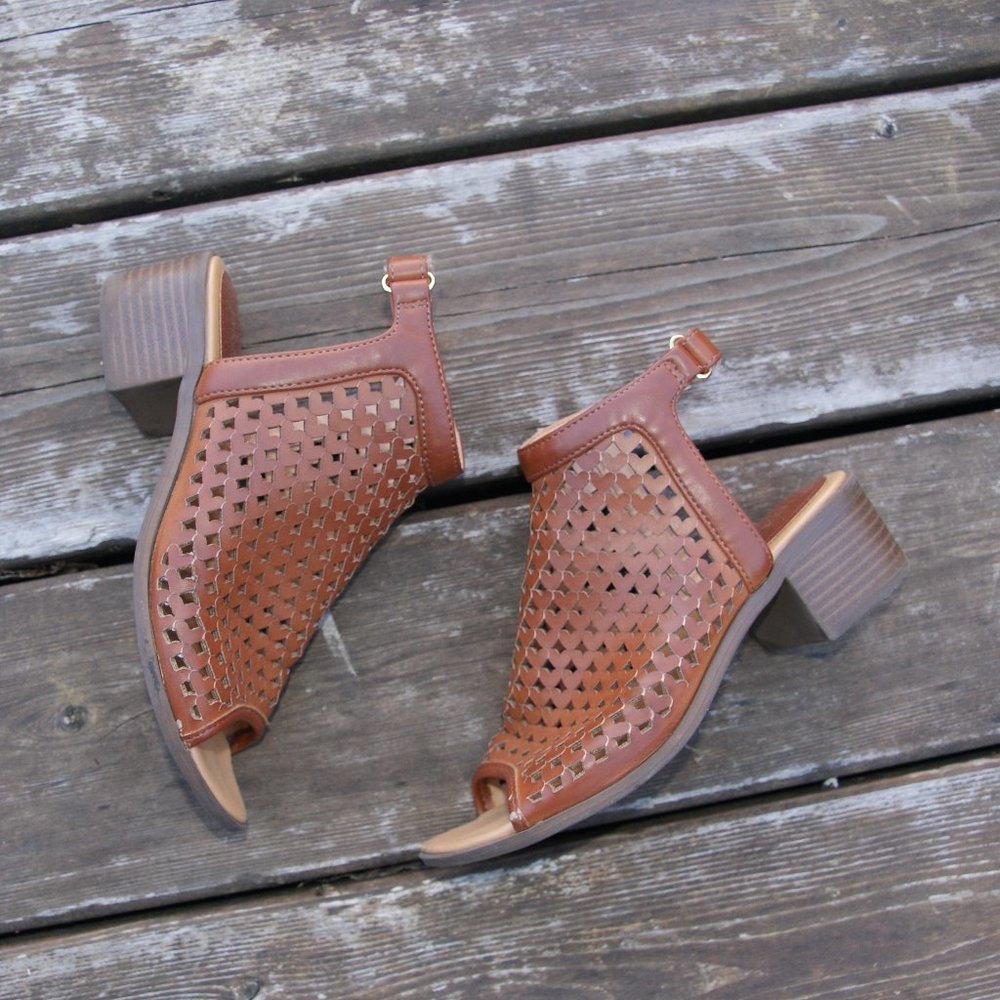 NINE WEST Dark Tan Kariana Heeled Sandal sz 2 - Picture 4 of 8